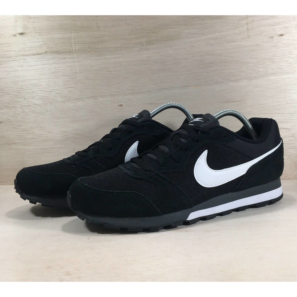 Nike MD Runner 2 Black White 749794-010 Size 11 438 439